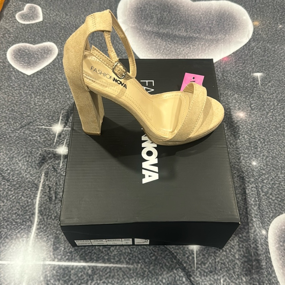 Fashion Nova Heels “Motrin-03” size 6 &7 wide
